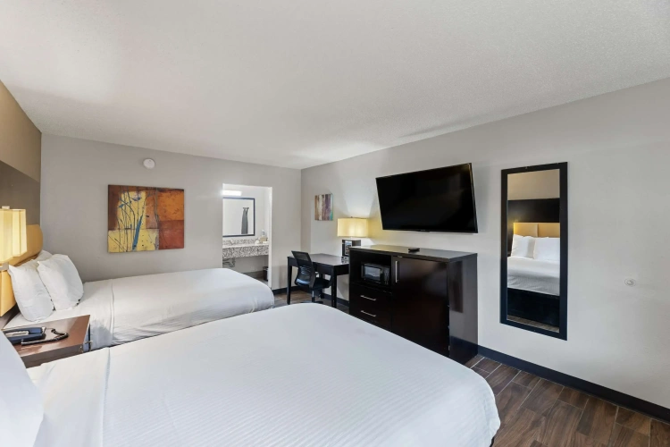 Deluxe Quadruple room