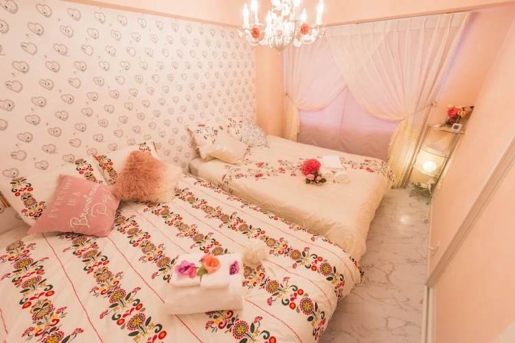 2 Bedrooms Apartment