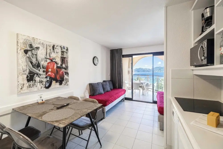 Charming Flat With sea View - 1BR - 2P - Cannes