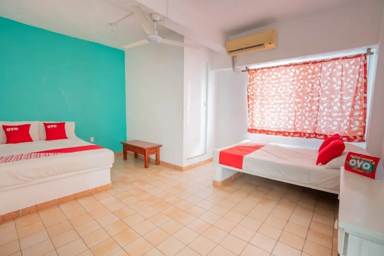 2 Bedrooms Standard Family room with balcony and with sea view