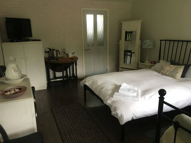 Pinewood Lodge