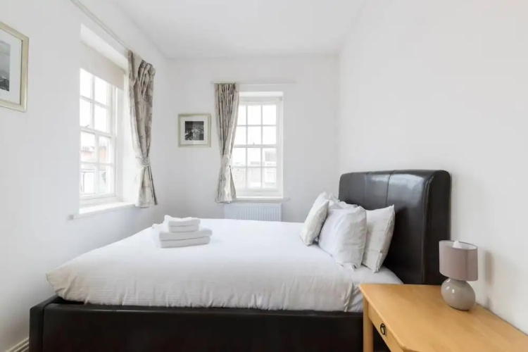 2BR Westminster Flat Close to Buckingham Palace