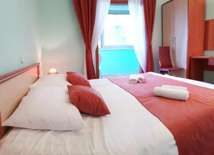 1 Bedroom Apartment with sea view