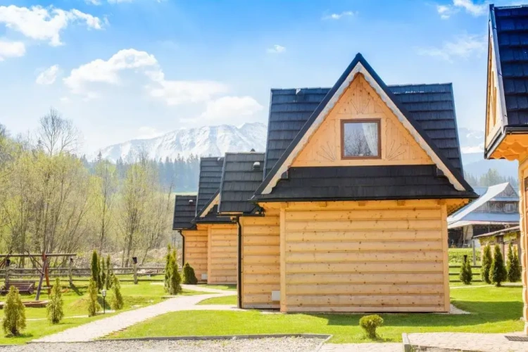 2 Bedrooms Chalet