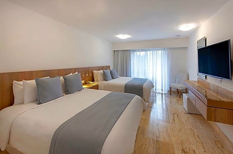 Superior room with garden view