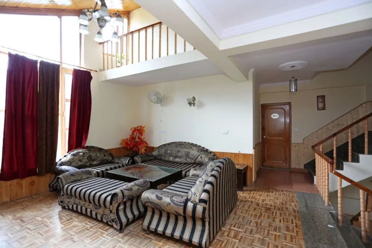 OYO 7008 Astha Cottage