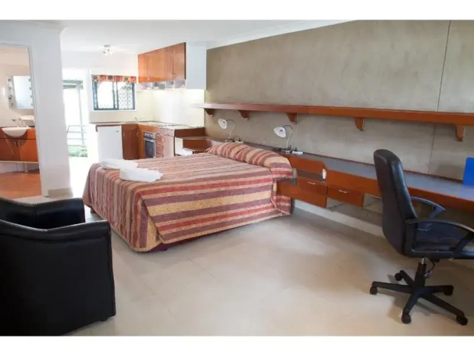 1 Bedroom Suite