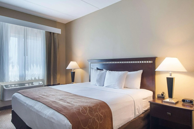 Comfort Suites Beachside