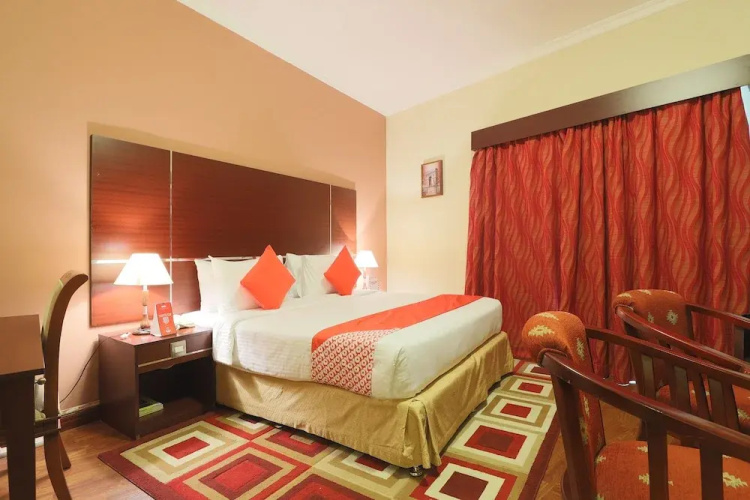 Syaj Hotel
