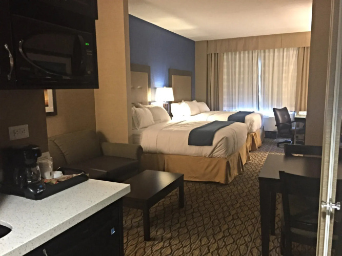 Holiday Inn Express & Suites Thunder Bay by IHG