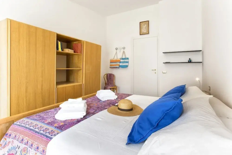 Alghero, Lighthouse Penthouse with sea view and beach front
