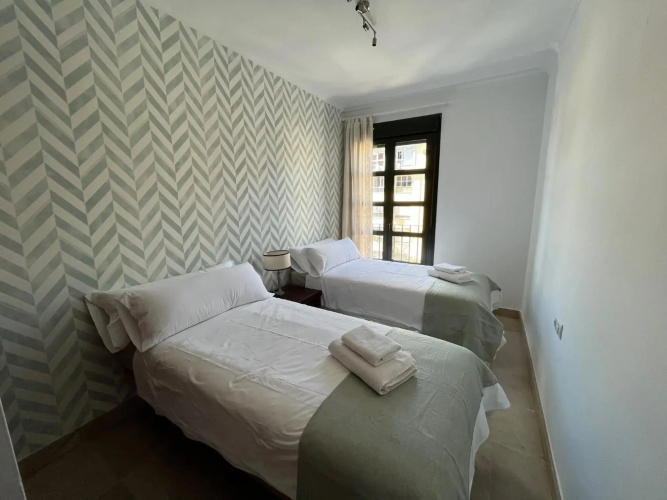 Apartamento Familiar Centro + PARKING