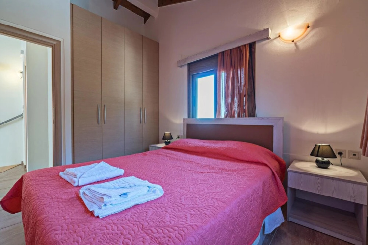 Apartment With 3 Bedrooms in Palelimnos, With Pool Access and Enclosed