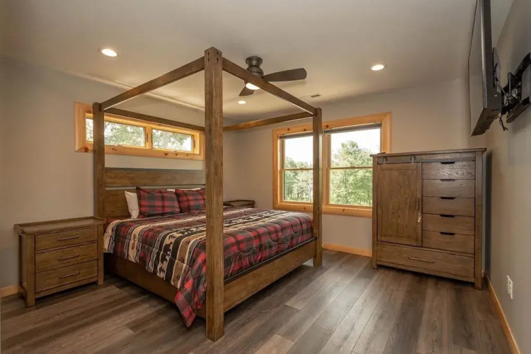Hilltop Hideaway by Taylor Made Deep Creek