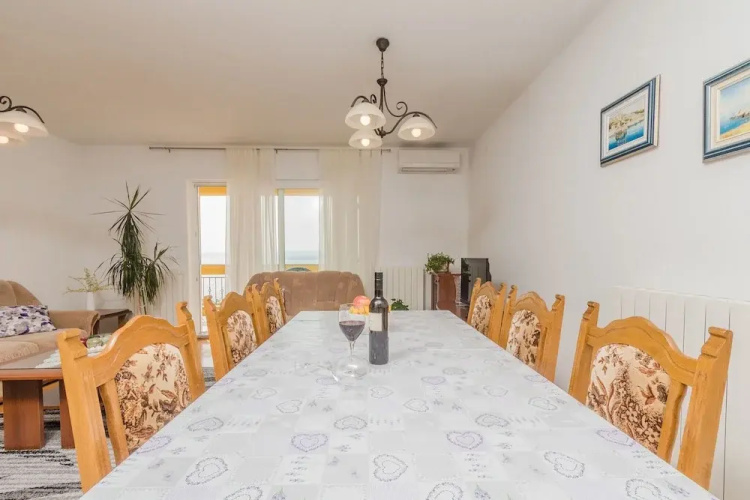 Apartment SILVIJE