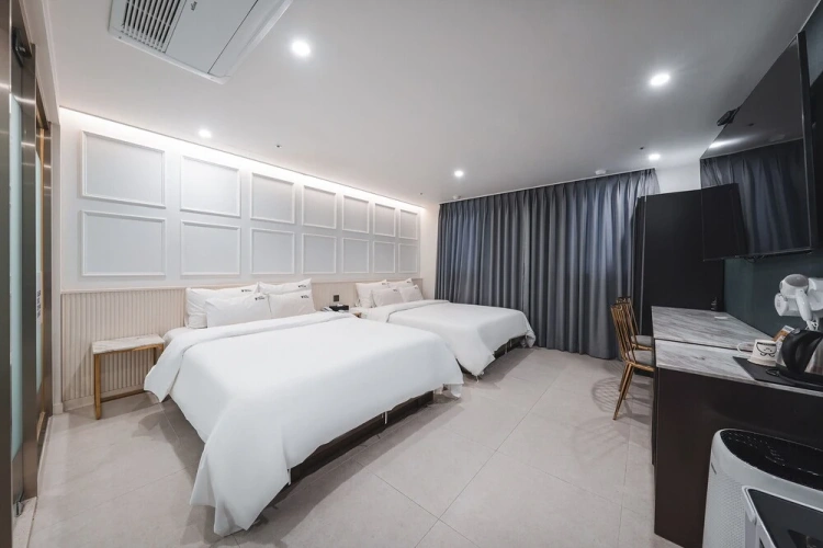 Family Twin room