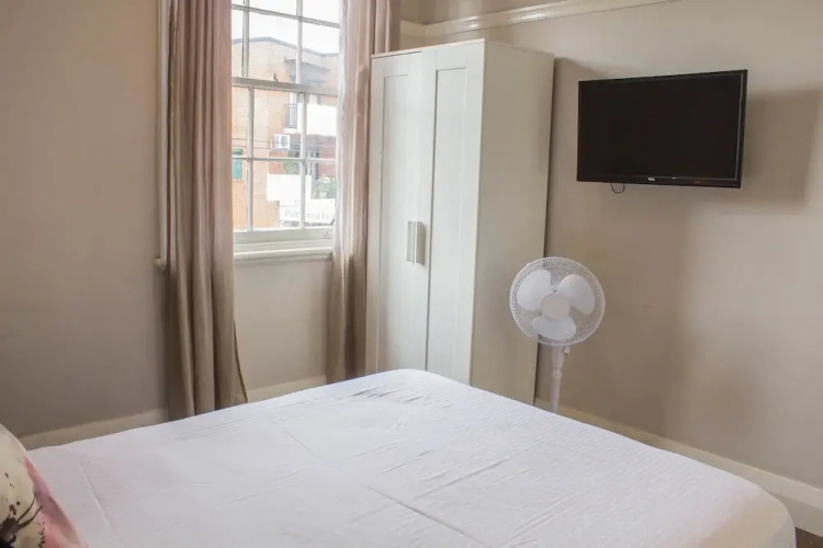 Annandale Hotel