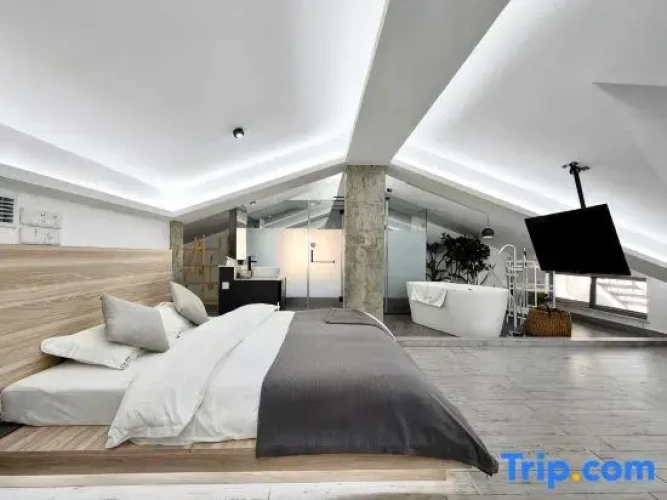 6 Bedrooms Standard room