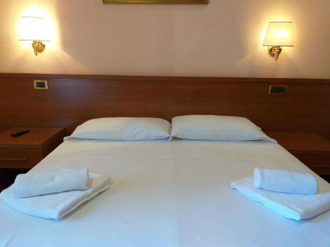 Alex City Inn III