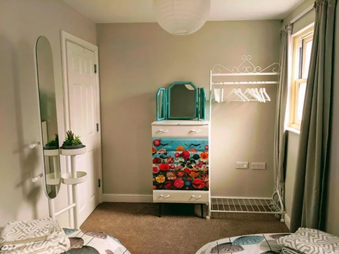 2 Bedrooms Apartment