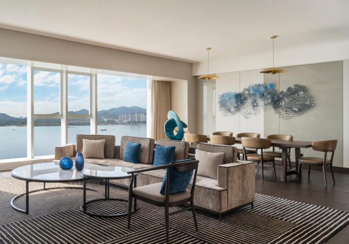 Royal Double Suite with panoramic view