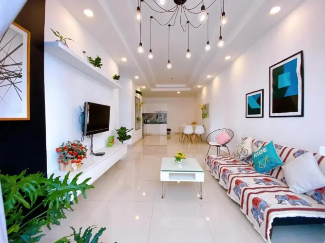 3 Bedrooms Apartment
