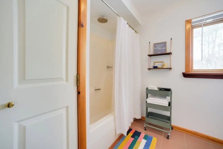 Cozy Studio on Secluded 55 Acres w/ Fire Pit!