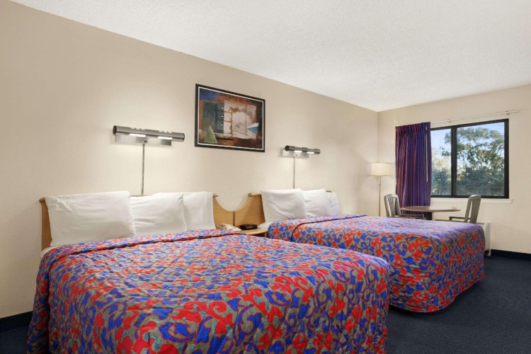 Quadruple Suite