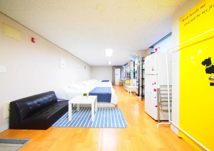 Town Guest House 2