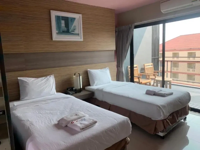 Standard Twin room