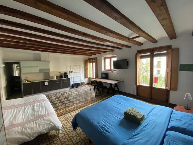 Lovely 2-bed Apartment in Barcelonas Best Location