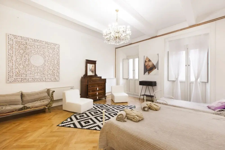 Habitat'S Navona Penthouse