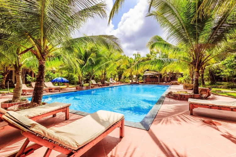 1 Bedroom Bungalow with view