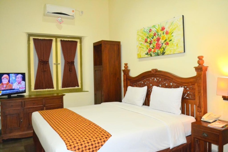 Deluxe Double room with view