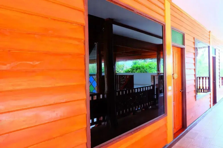 Rom Sak Resort