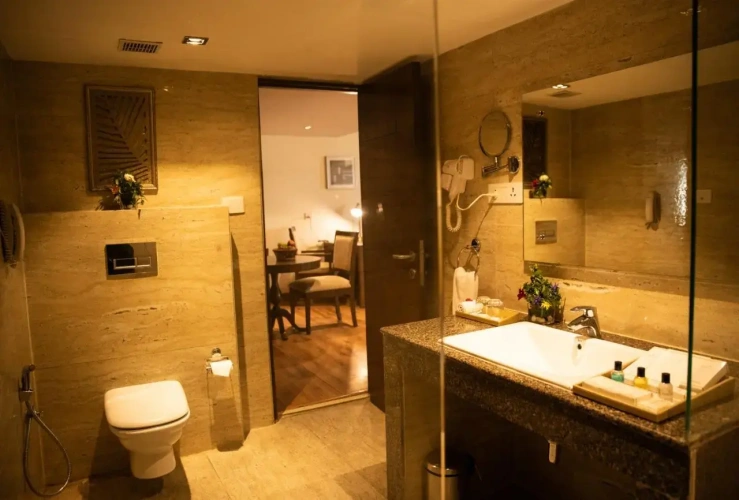 Deluxe Double Family Suite