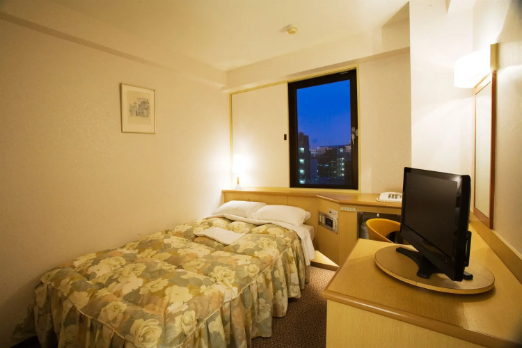 Toyo Hotel
