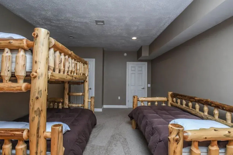 Black Bear Lodge by Taylor Made Deep Creek