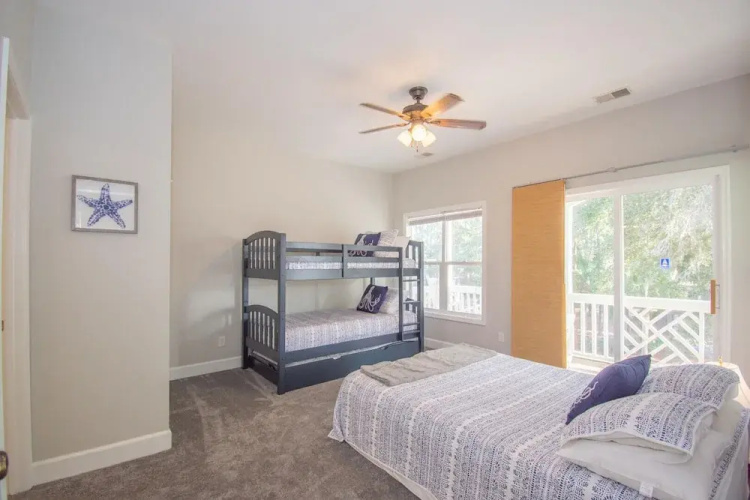 712 Bonito Dr