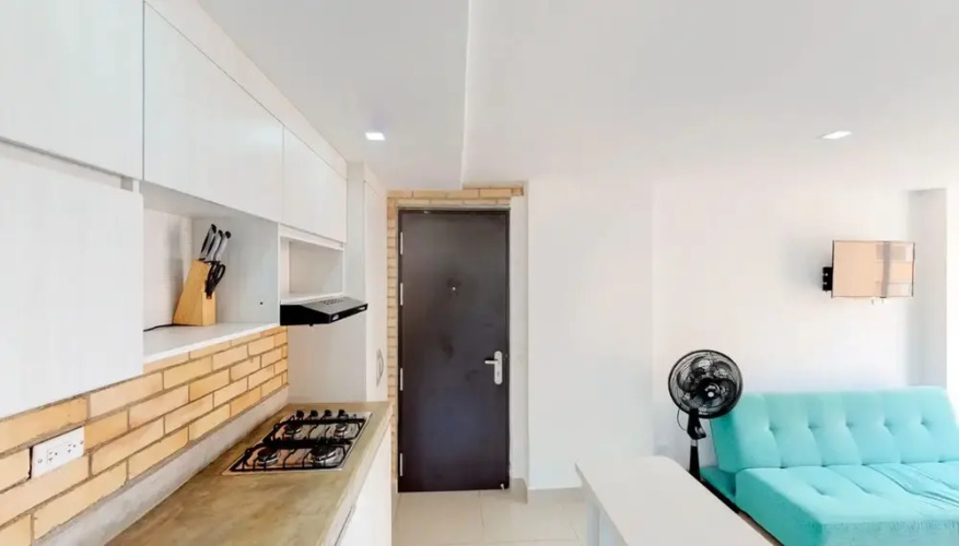 Dog-friendly studio apartment with incredible views 2008