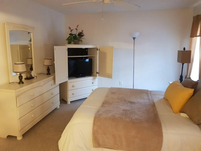 Four Bedroom Pool Home - 1513 IOT - Vusa