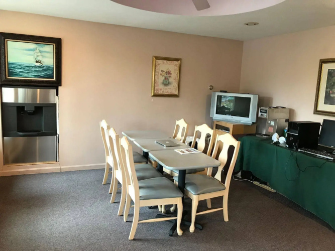 Economy Lodge