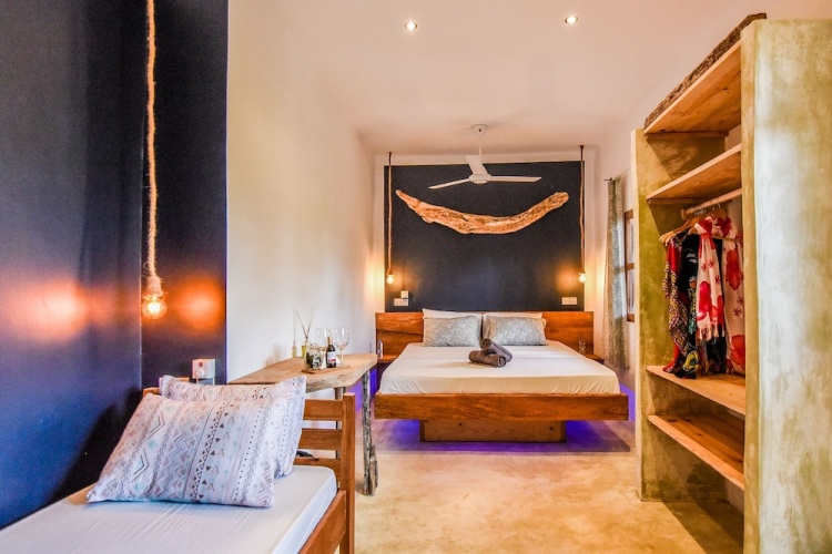 Standard Triple room beachfront