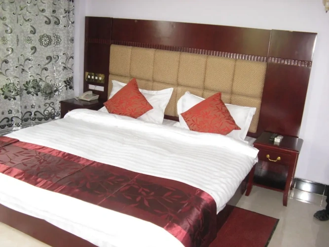 Standard Twin room with balcony