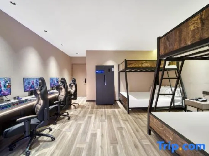Standard Quintuple room