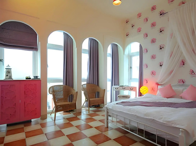 Lighthouse B&B