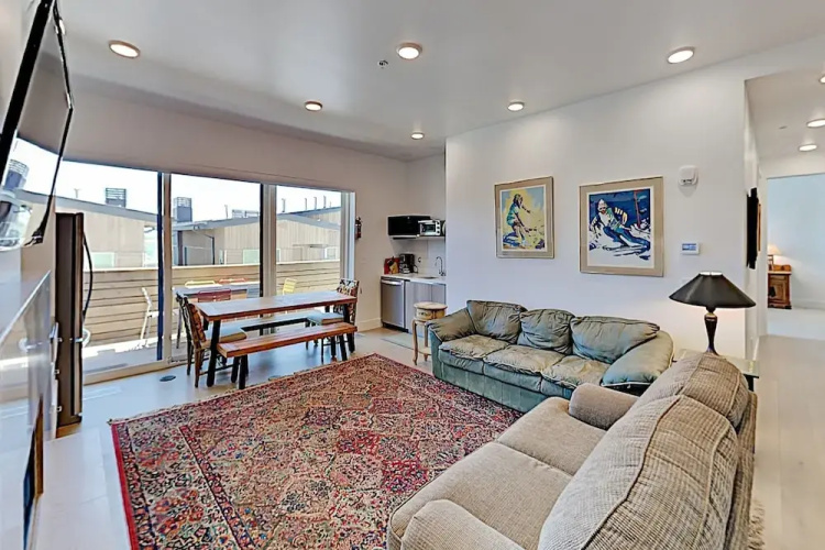 2752whmr 3 Bedroom Townhouse