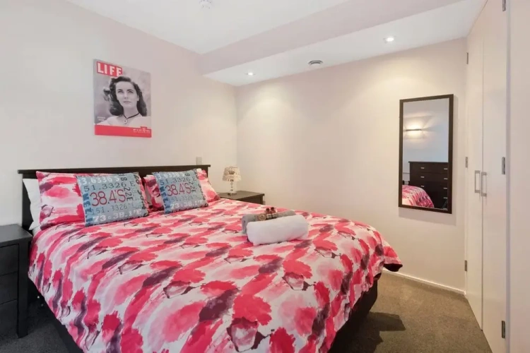 2 Bedrooms Apartment with balcony