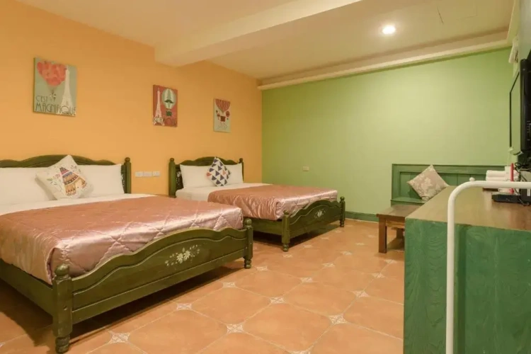 Standard Quadruple room