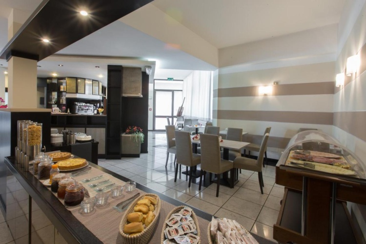 Airport Motel Malpensa photo 12